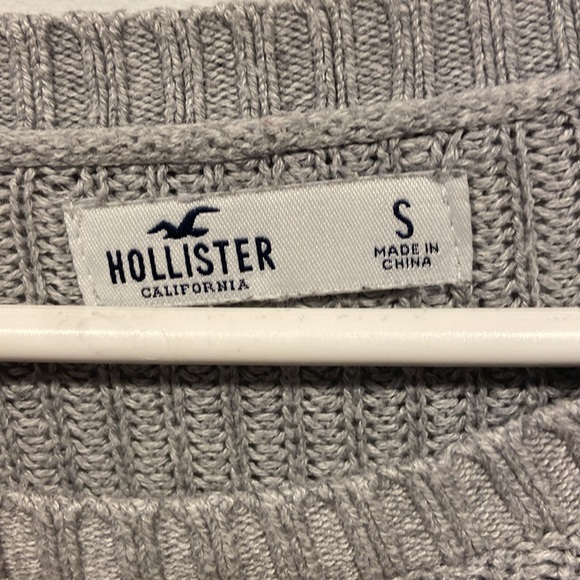 Hollister oversized sweater - Picture 2 of 7